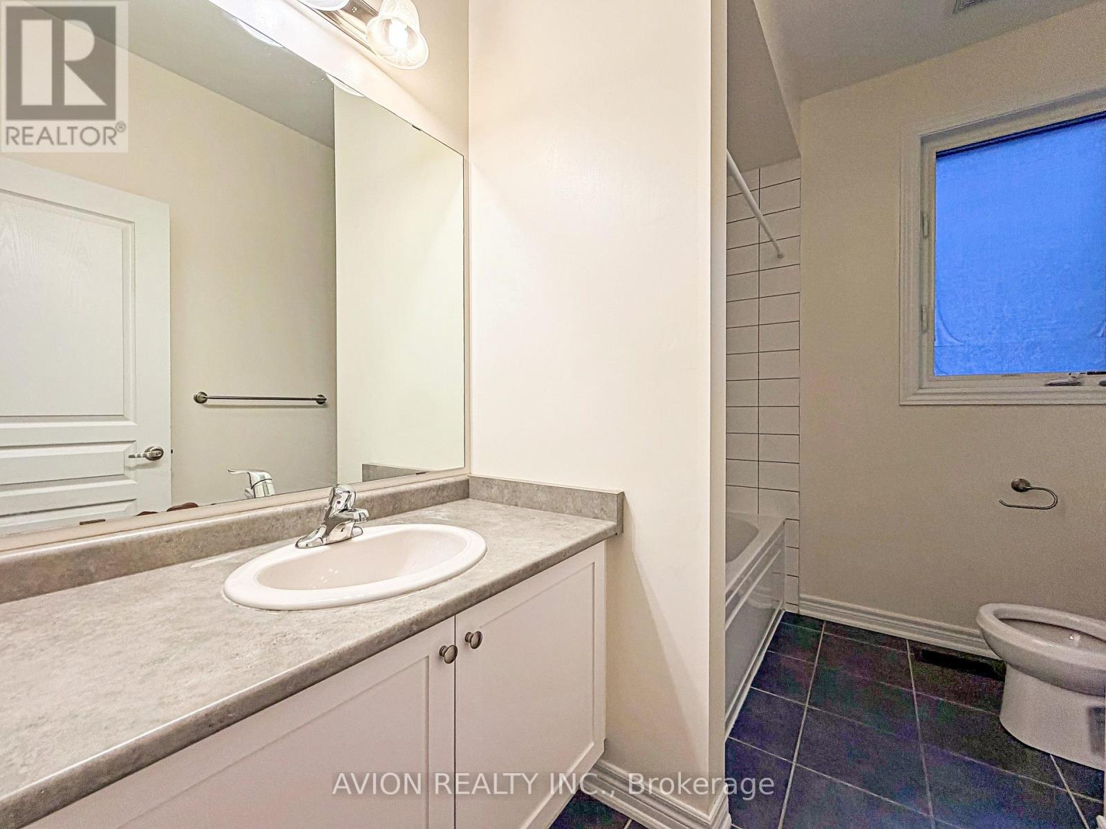 124 Wilfred Murison Avenue, Markham, Ontario  L6C 0S9 - Photo 20 - N13704236