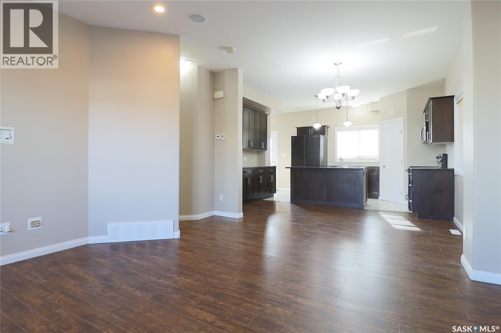 450 Geary Crescent, Saskatoon, Saskatchewan  S7R 0E7 - Photo 8 - SK046390
