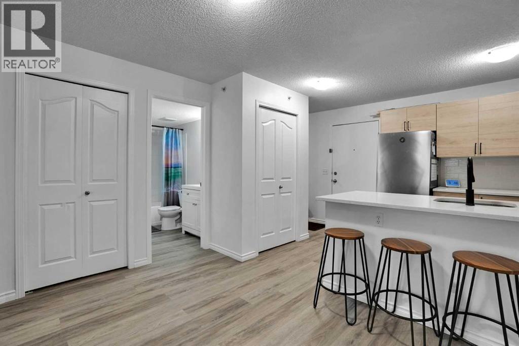 1407, 8 Bridlecrest Drive SW, Calgary, Alberta T2Y 0H6 - Photo 5 - A2339245