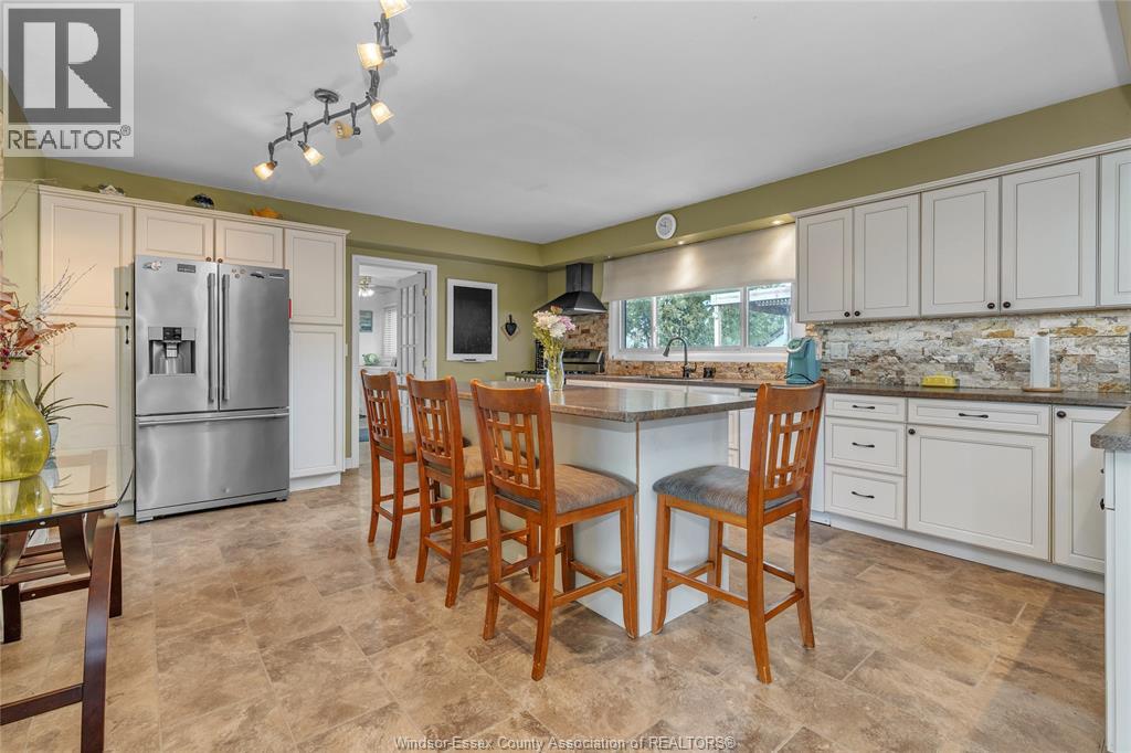 1233 County Rd 27, Lakeshore, Ontario  N8L 1B7 - Photo 5 - 26020508