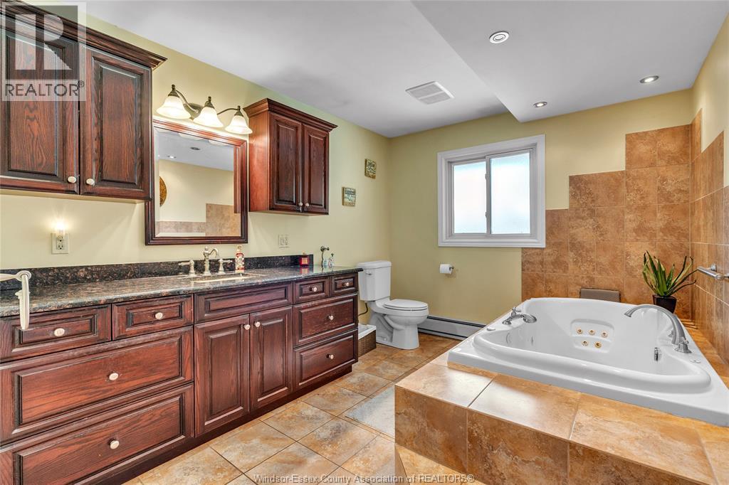 1233 County Rd 27, Lakeshore, Ontario  N8L 1B7 - Photo 13 - 26020508