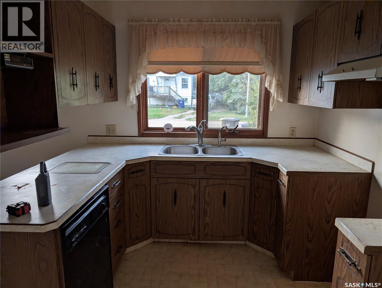 208 Carson Street, Dundurn, Saskatchewan  S0K 1K0 - Photo 2 - SK046392