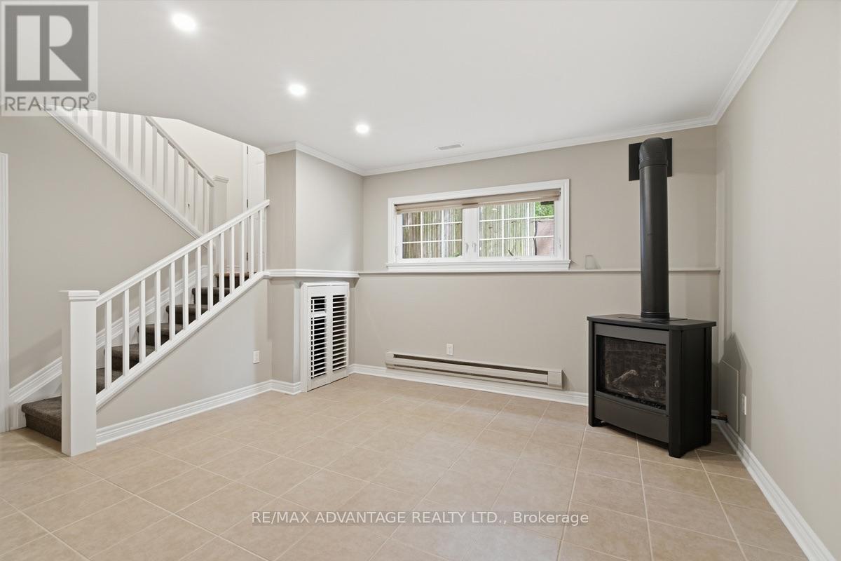 Rear - 195 Emery Street E, London South (South F), Ontario  N6C 2E3 - Photo 24 - X13704252