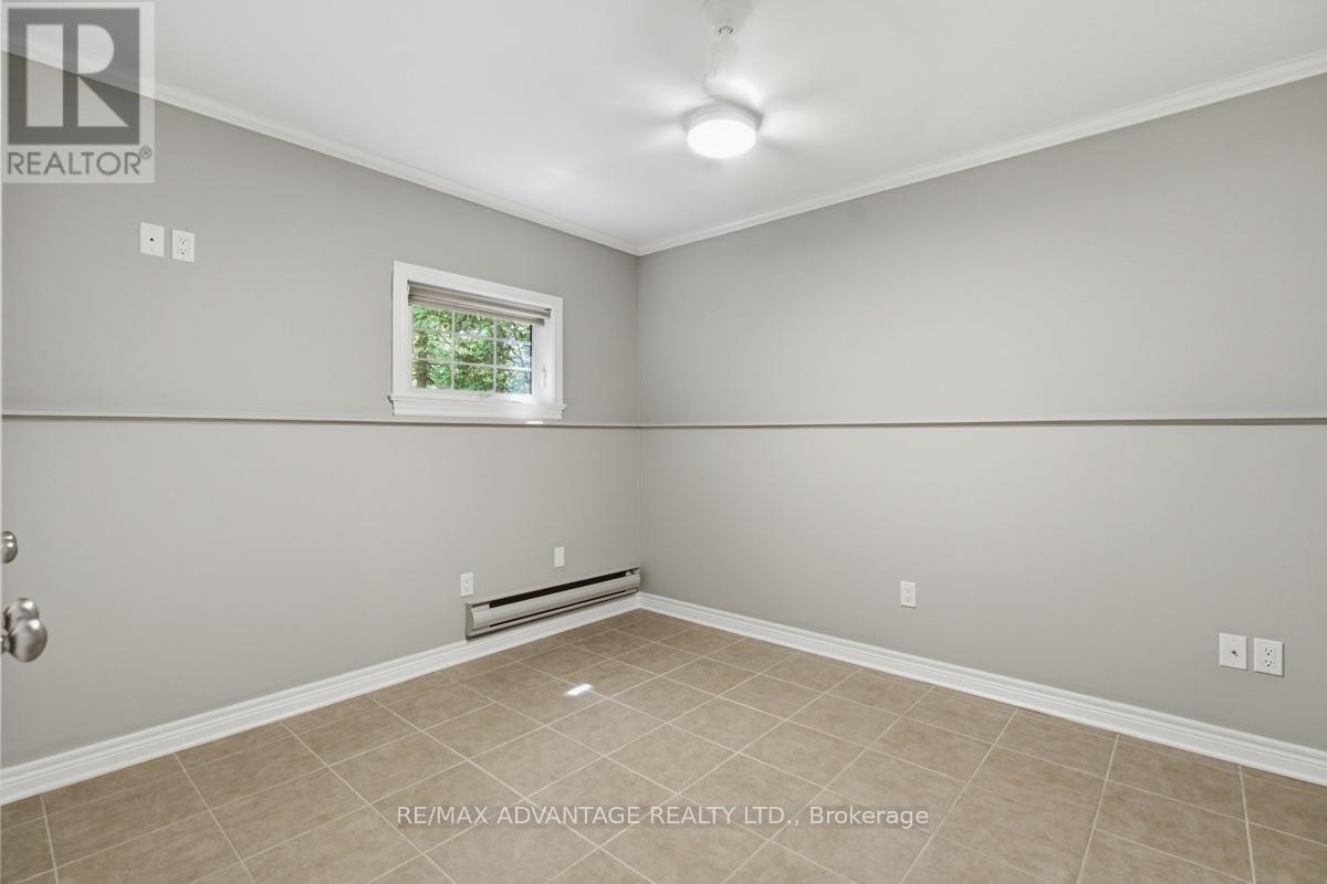 Rear - 195 Emery Street E, London South (South F), Ontario  N6C 2E3 - Photo 30 - X13704252