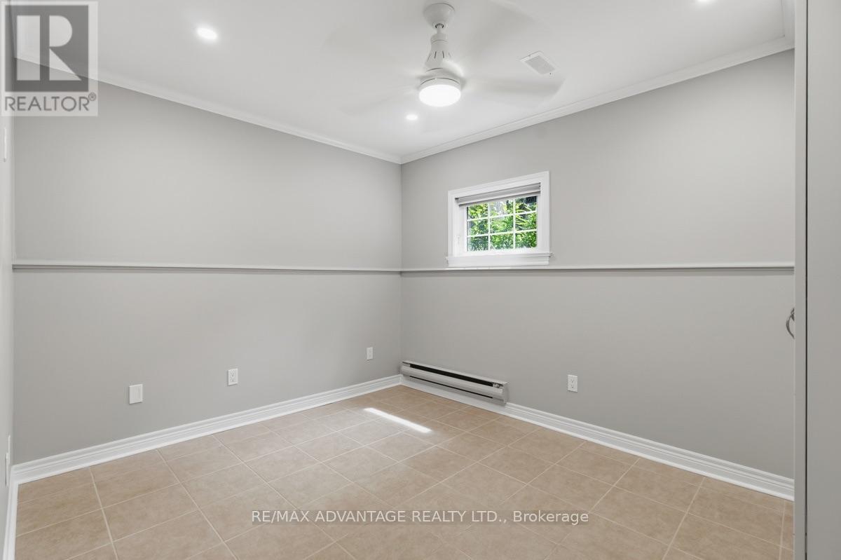 Rear - 195 Emery Street E, London South (South F), Ontario  N6C 2E3 - Photo 32 - X13704252