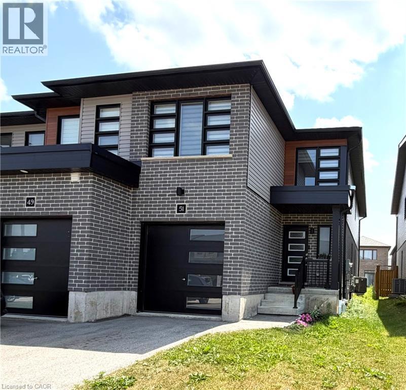 51 WILKINSON Avenue, Cambridge, Ontario