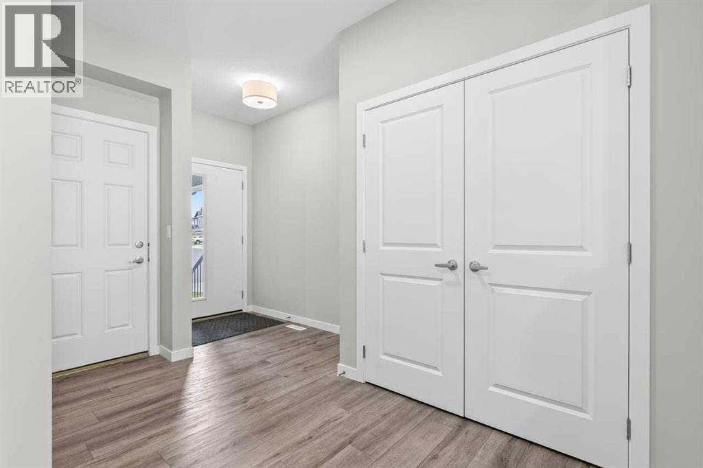 109 Mallard Grove SE, Calgary, Alberta  T3S 0E2 - Photo 2 - A2329816