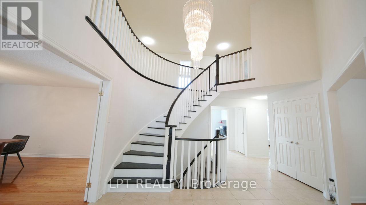 37 Laser Court, Richmond Hill, Ontario  L4B 1S1 - Photo 12 - N13704268