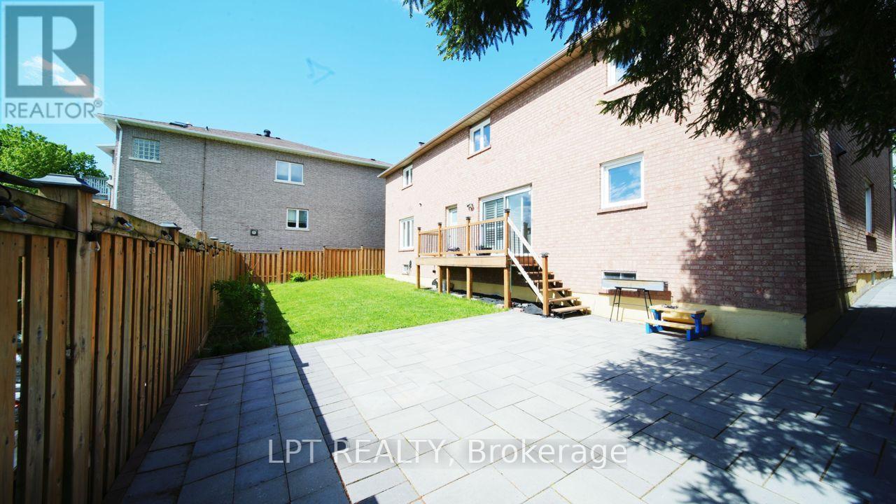 37 Laser Court, Richmond Hill, Ontario  L4B 1S1 - Photo 29 - N13704268