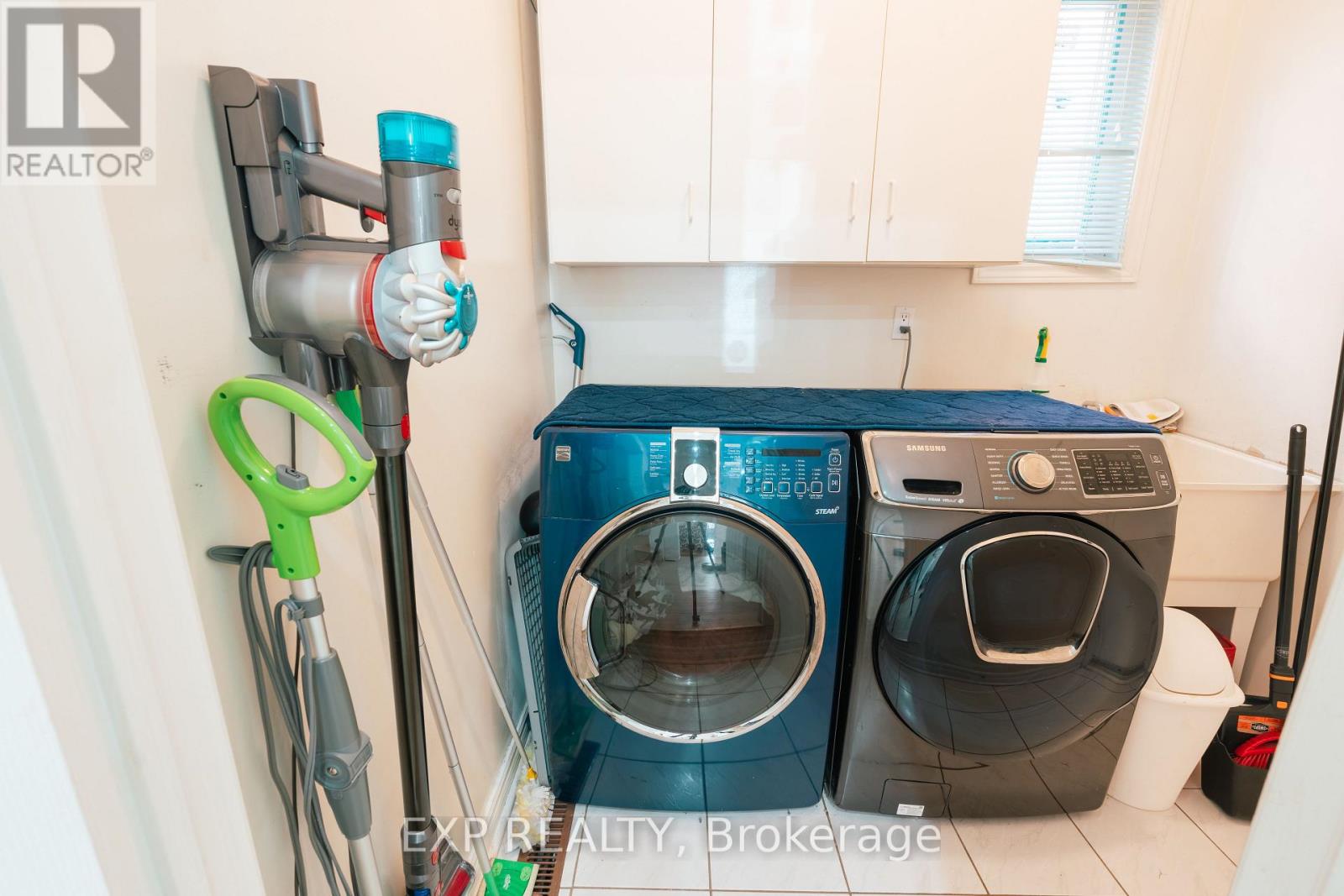 Upper - 206 Drinkwater Road, Brampton, Ontario  L6Y 4Z3 - Photo 13 - W13704266