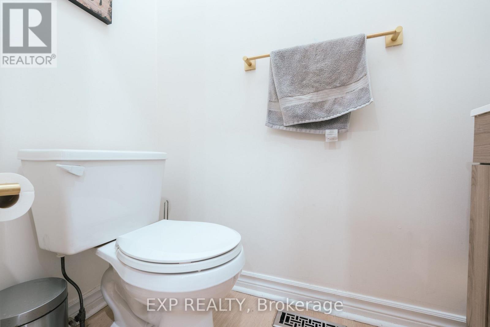 Upper - 206 Drinkwater Road, Brampton, Ontario  L6Y 4Z3 - Photo 14 - W13704266