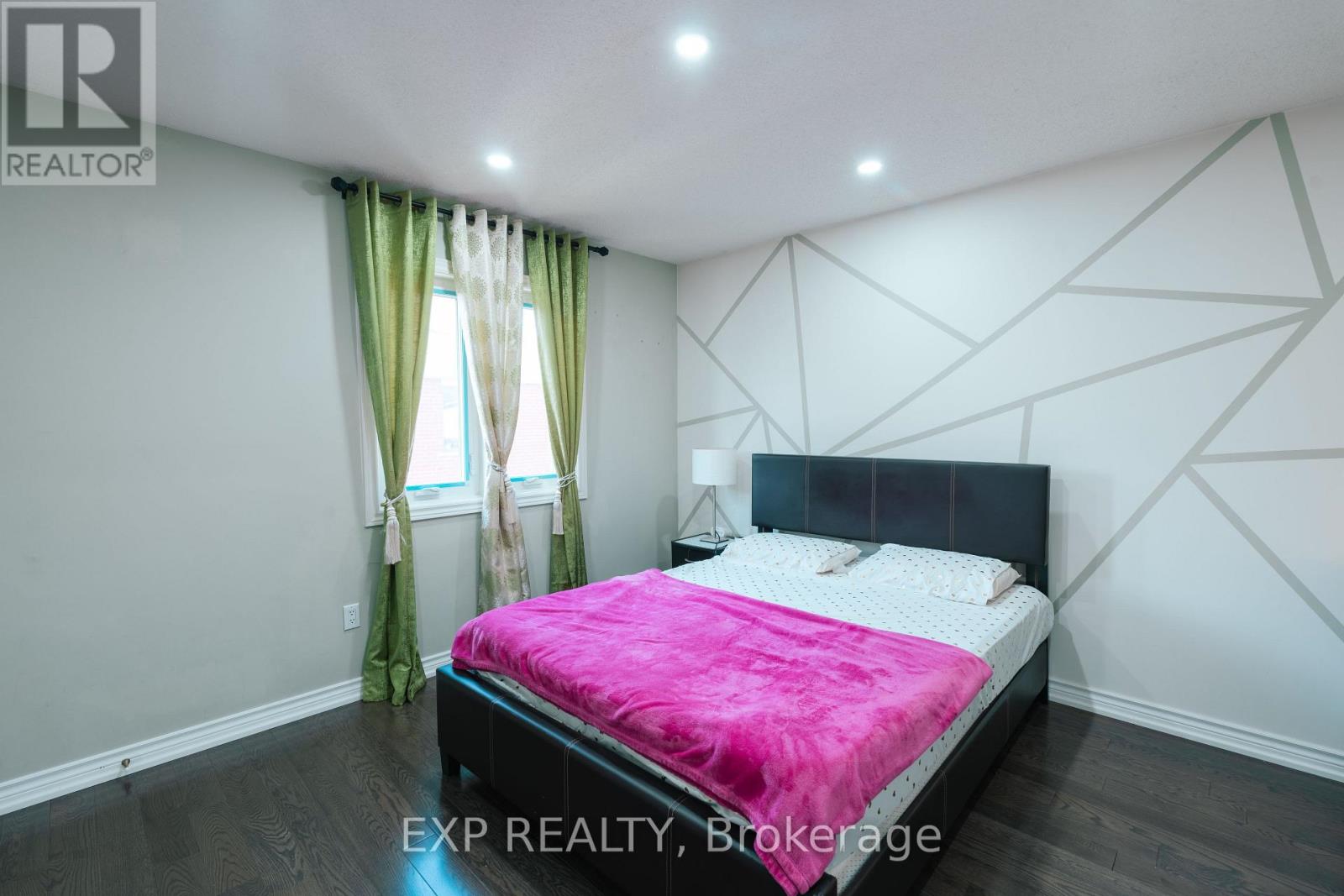 Upper - 206 Drinkwater Road, Brampton, Ontario  L6Y 4Z3 - Photo 32 - W13704266