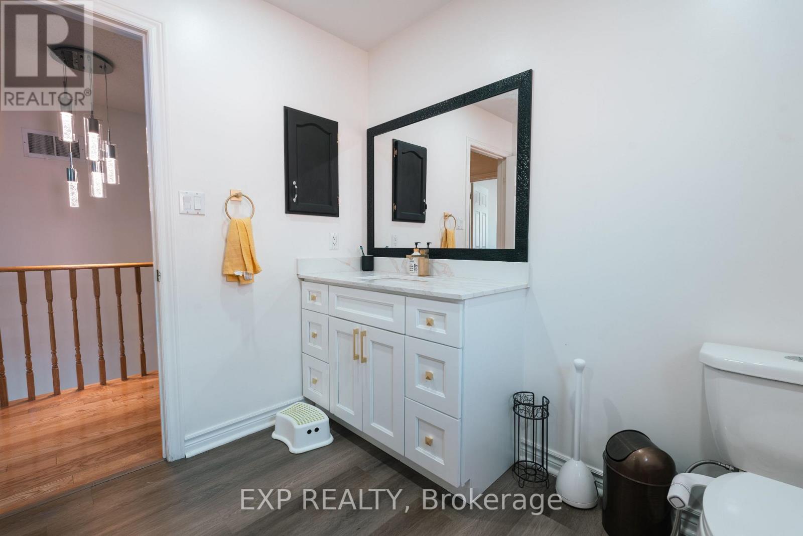 Upper - 206 Drinkwater Road, Brampton, Ontario  L6Y 4Z3 - Photo 37 - W13704266
