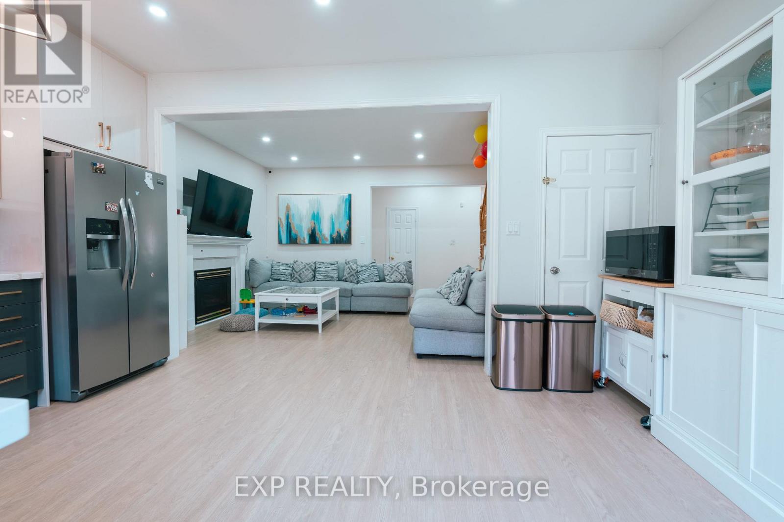 Upper - 206 Drinkwater Road, Brampton, Ontario  L6Y 4Z3 - Photo 7 - W13704266