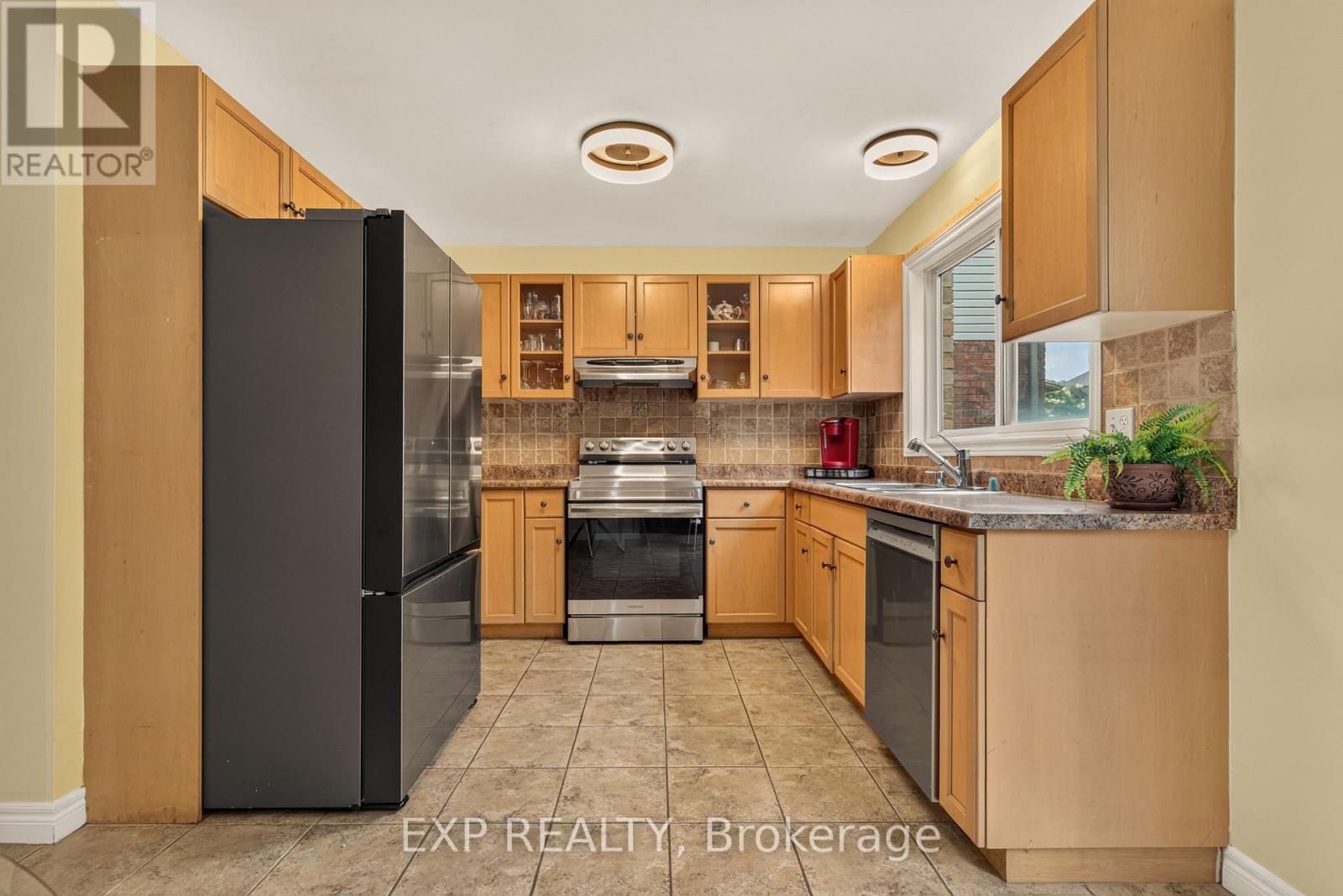 72 Etherington Crescent, Hamilton, Ontario  L0R 1C0 - Photo 15 - X13470678