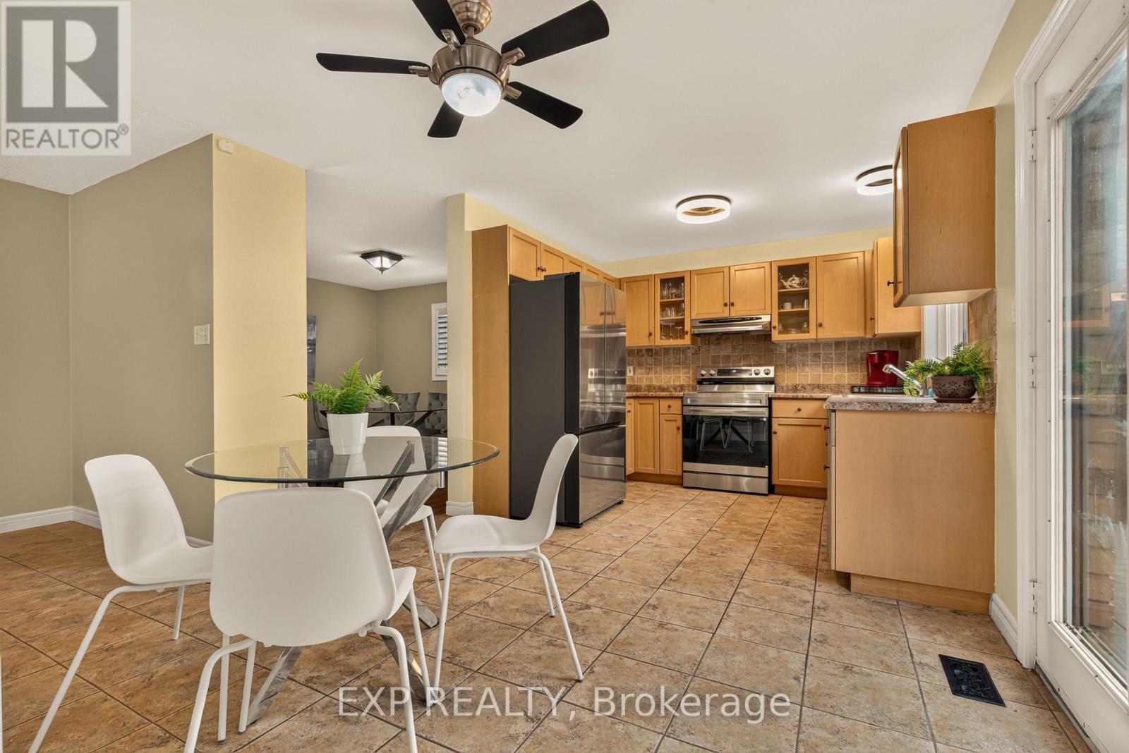 72 Etherington Crescent, Hamilton, Ontario  L0R 1C0 - Photo 14 - X13470678