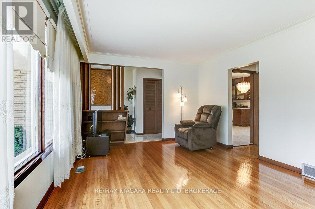 19 Eastdale Crescent, Welland, Ontario  L3B 1E6 - Photo 12 - X13704108