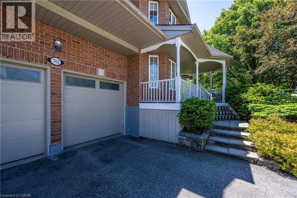 743 Butternut Avenue, Waterloo, Ontario  N2V 2M3 - Photo 3 - 40857751