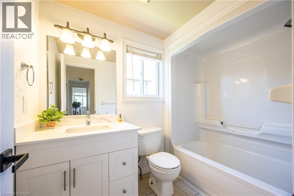 743 Butternut Avenue, Waterloo, Ontario  N2V 2M3 - Photo 30 - 40857751