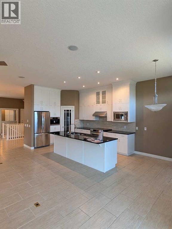 116 Bridle Estates Road SW, Calgary, Alberta  T2Y 0G1 - Photo 20 - A2325603