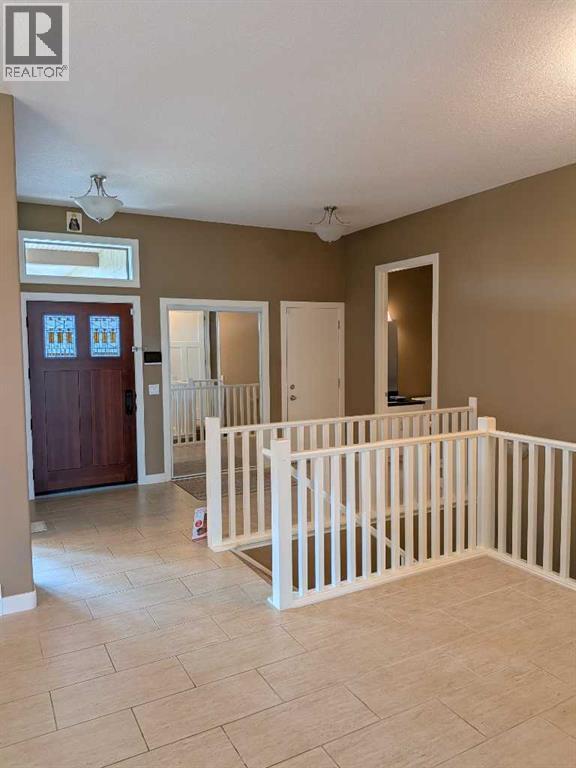 116 Bridle Estates Road SW, Calgary, Alberta  T2Y 0G1 - Photo 7 - A2325603