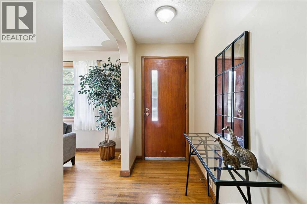 3103 13 Avenue SW, Calgary, Alberta  T3C 0V3 - Photo 3 - A2328405
