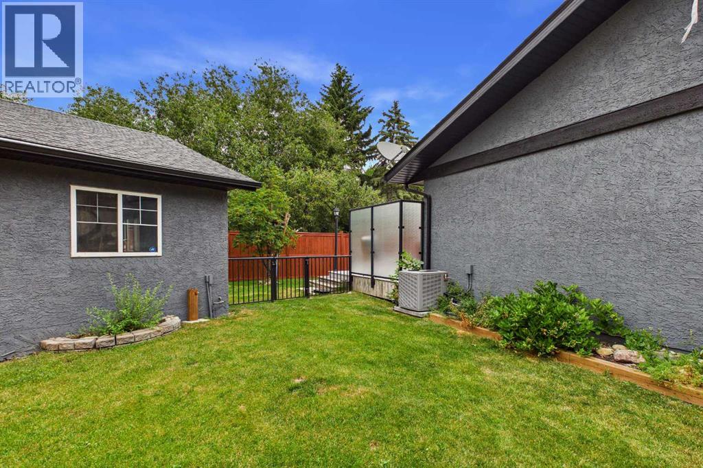 44 Woodbrook Place Sw, Calgary, Alberta  T2W 3Z4 - Photo 31 - A2335127