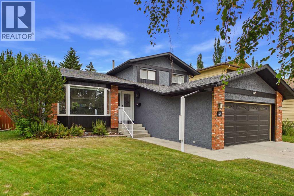 44 Woodbrook Place Sw, Calgary, Alberta  T2W 3Z4 - Photo 2 - A2335127