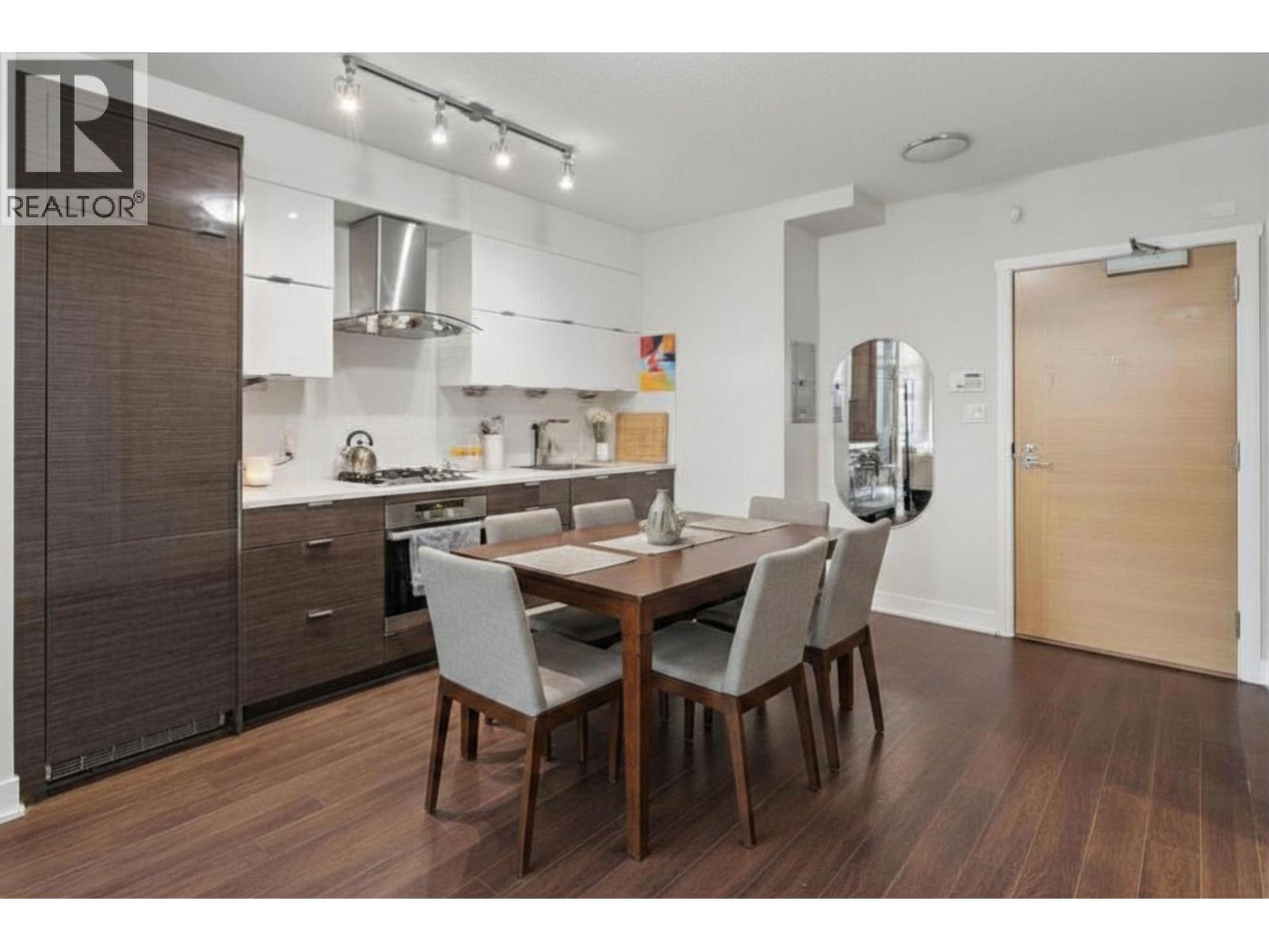 131 1777 W 7th Avenue, Vancouver, British Columbia  V6J 0E5 - Photo 3 - R3148482