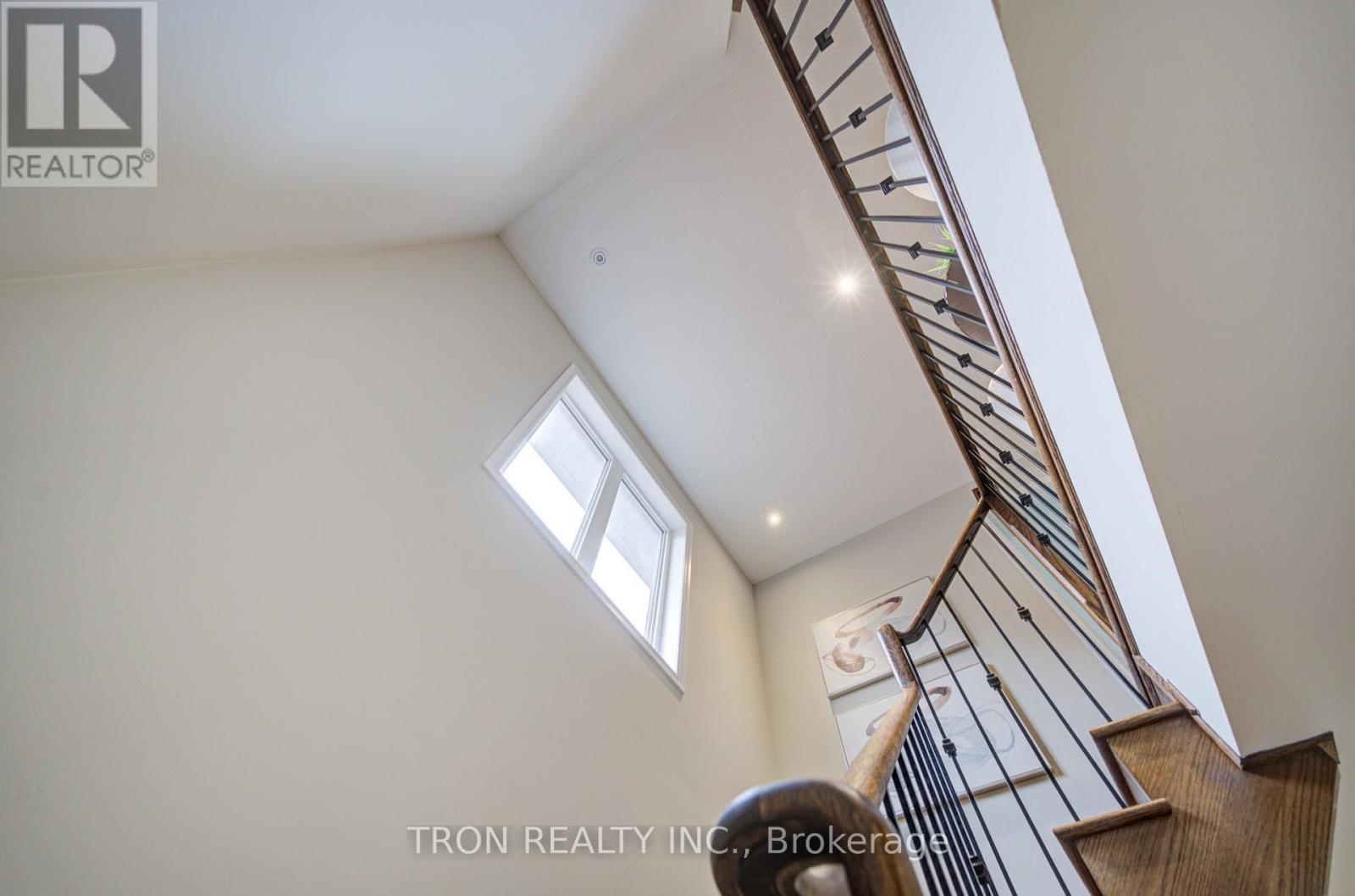 33 Mazarine Lane, Richmond Hill, Ontario  L4S 0G2 - Photo 12 - N13704078