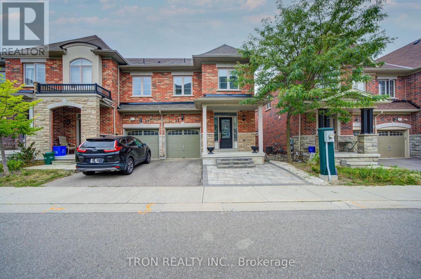 33 Mazarine Lane, Richmond Hill, Ontario  L4S 0G2 - Photo 2 - N13704078