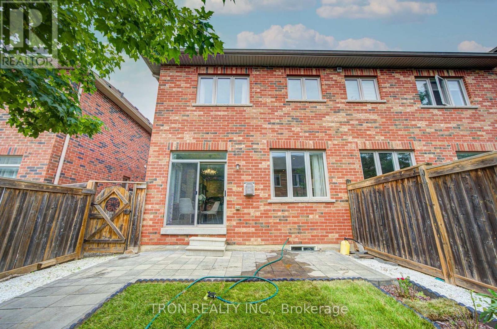 33 Mazarine Lane, Richmond Hill, Ontario  L4S 0G2 - Photo 5 - N13704078