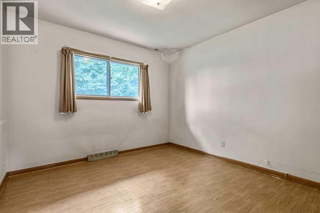 3335 38 Street Sw, Calgary, Alberta  T3E 3G6 - Photo 13 - A2338991