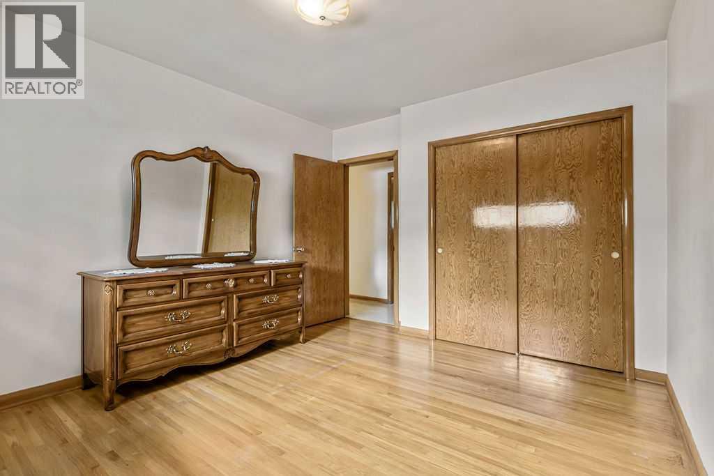 3335 38 Street Sw, Calgary, Alberta  T3E 3G6 - Photo 12 - A2338991