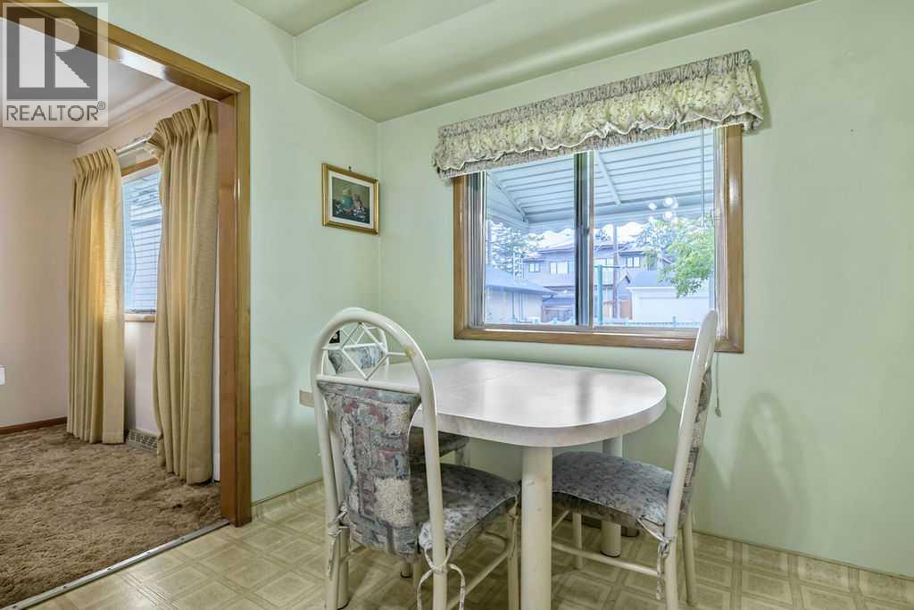 3335 38 Street Sw, Calgary, Alberta  T3E 3G6 - Photo 10 - A2338991