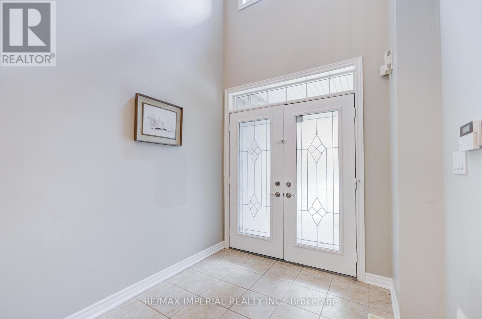 1233 Agram Drive, Oakville, Ontario  L6H 7P1 - Photo 3 - W13704288
