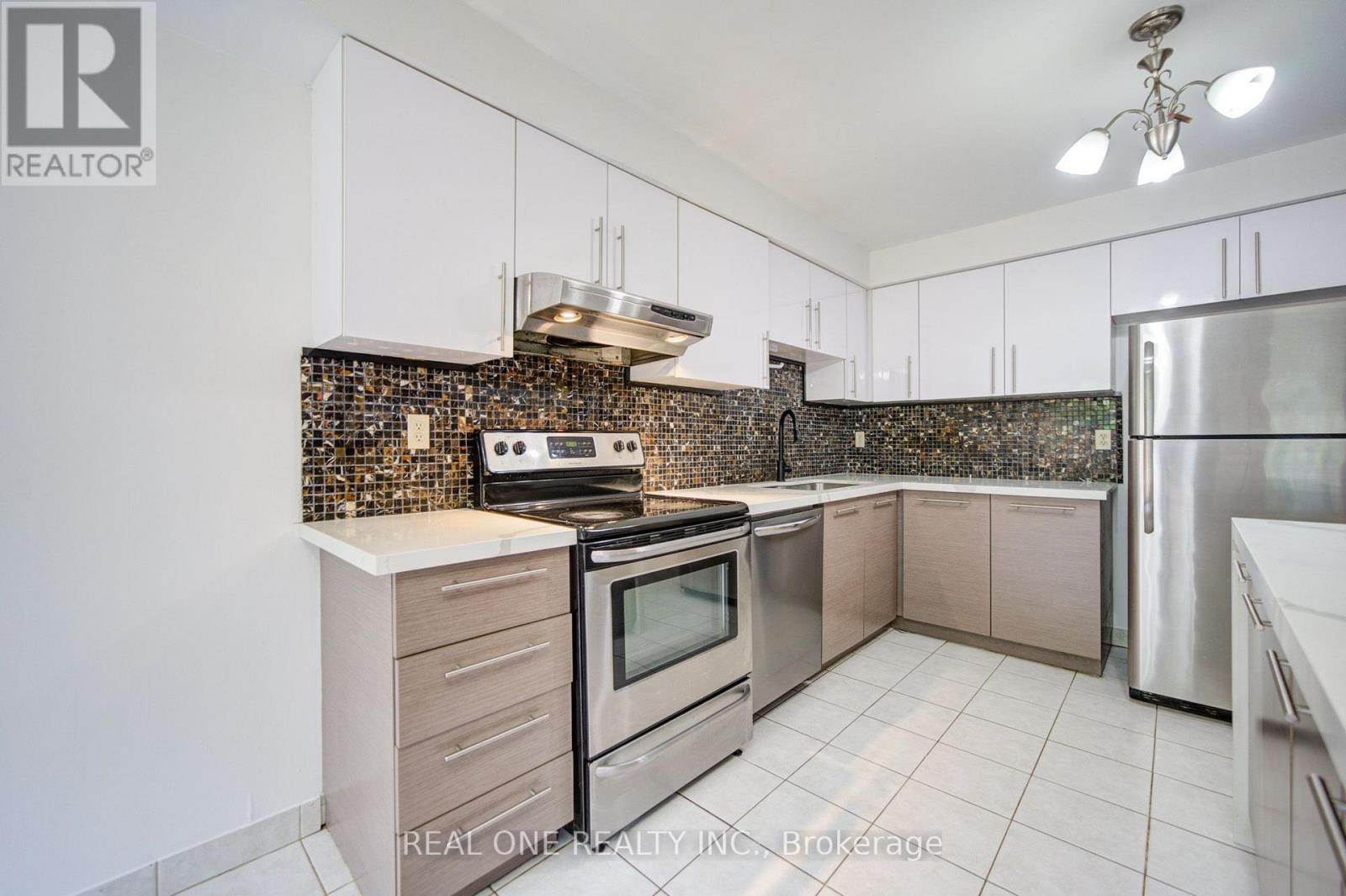 2593 Addingham Crescent, Oakville, Ontario  L6J 7K6 - Photo 16 - W13704290