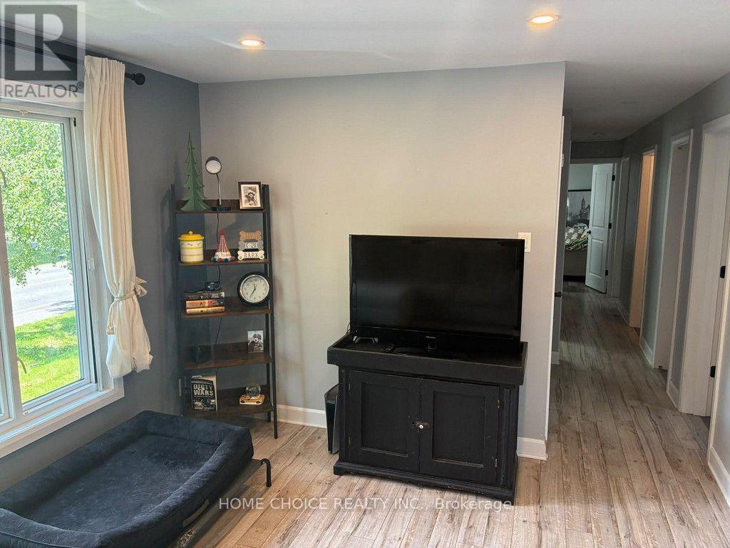 Unit 2 (Upper Unit) - 50 Fringewood Drive, Ottawa, Ontario K2S 1T8 - Photo 5 - X13694068