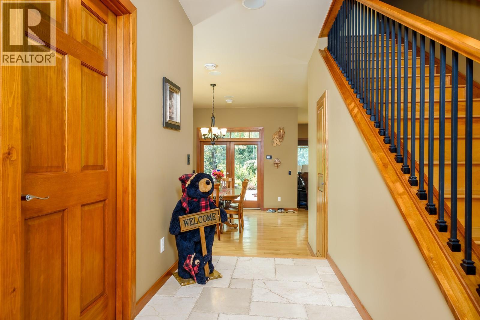 903 Redstone Drive, Rossland, British Columbia  V0G 1Y0 - Photo 6 - 10398064
