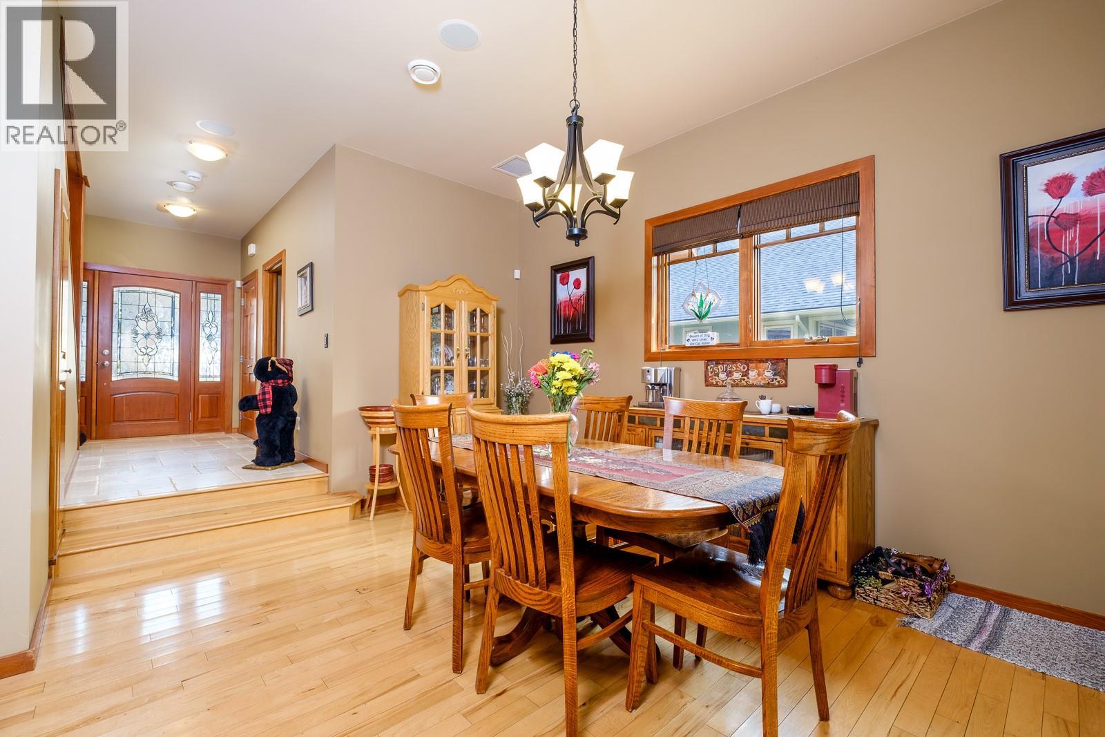 903 Redstone Drive, Rossland, British Columbia  V0G 1Y0 - Photo 13 - 10398064
