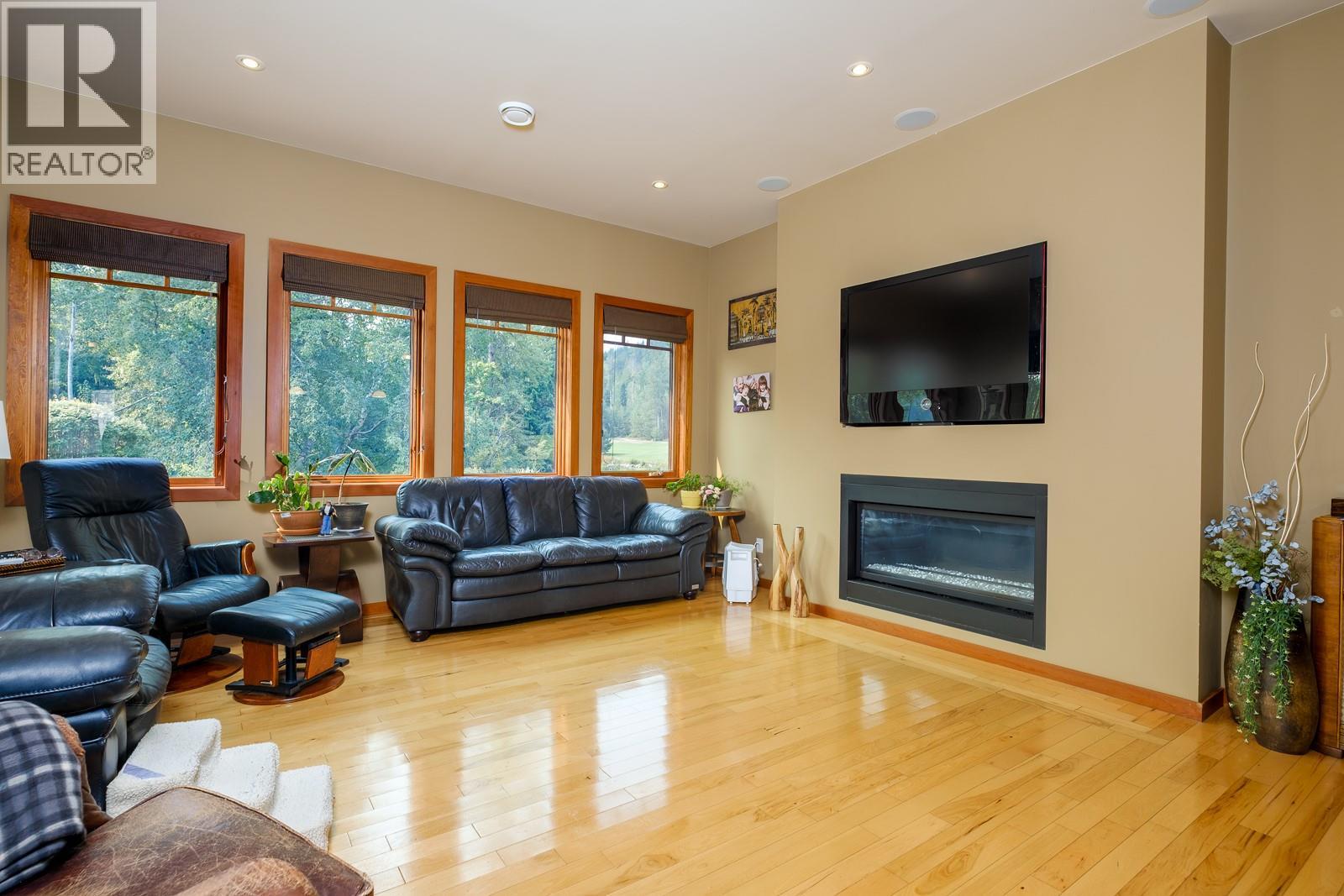 903 Redstone Drive, Rossland, British Columbia  V0G 1Y0 - Photo 15 - 10398064