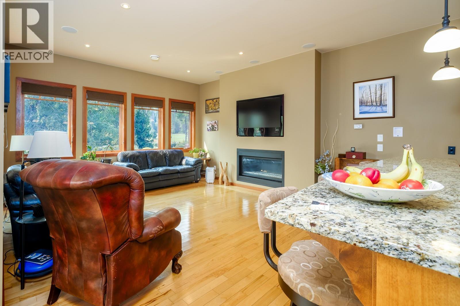 903 Redstone Drive, Rossland, British Columbia  V0G 1Y0 - Photo 14 - 10398064