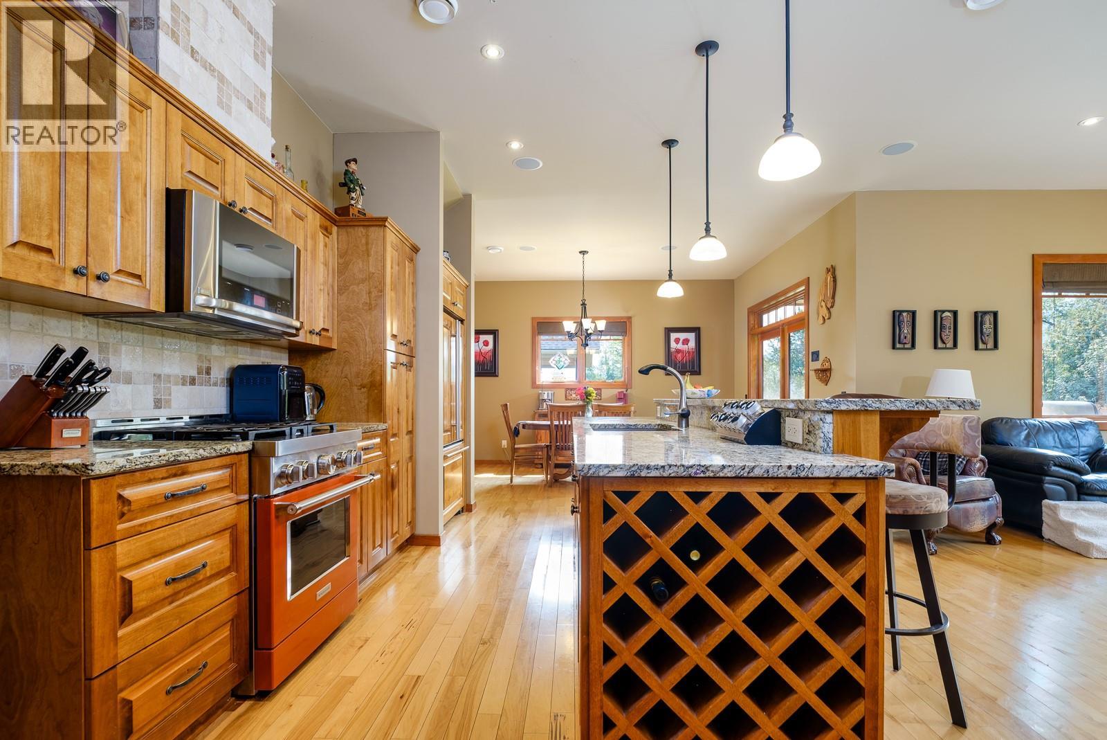 903 Redstone Drive, Rossland, British Columbia  V0G 1Y0 - Photo 18 - 10398064