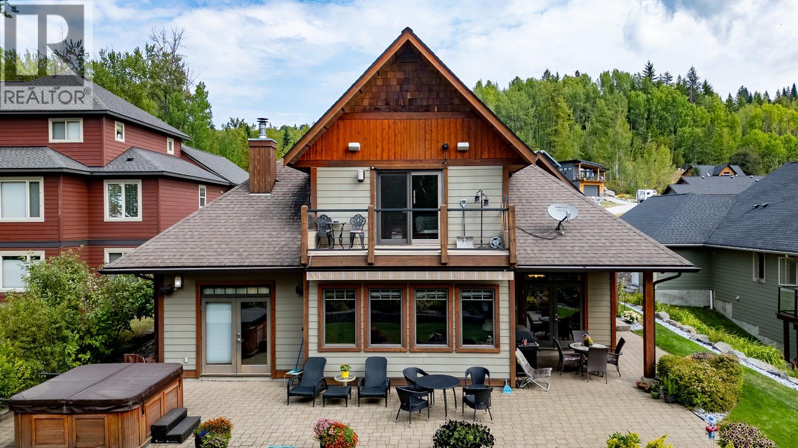 903 Redstone Drive, Rossland, British Columbia  V0G 1Y0 - Photo 4 - 10398064