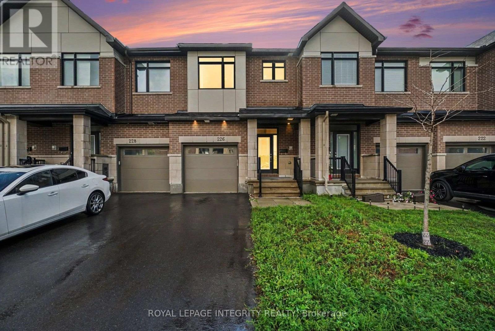 226 MONTICELLO AVENUE, ottawa, Ontario