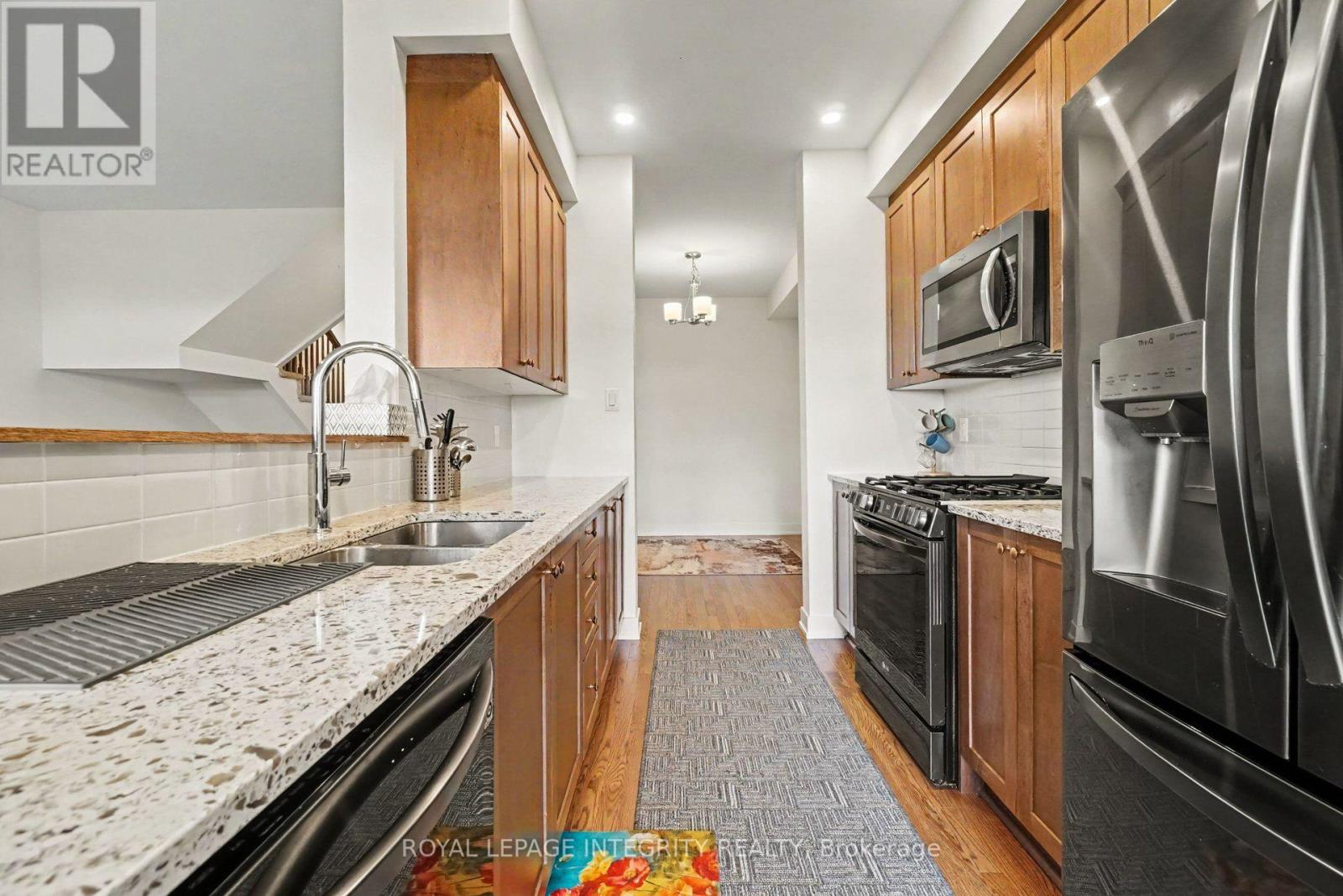 226 Monticello Avenue, Ottawa, Ontario  K2S 2R7 - Photo 11 - X13704308