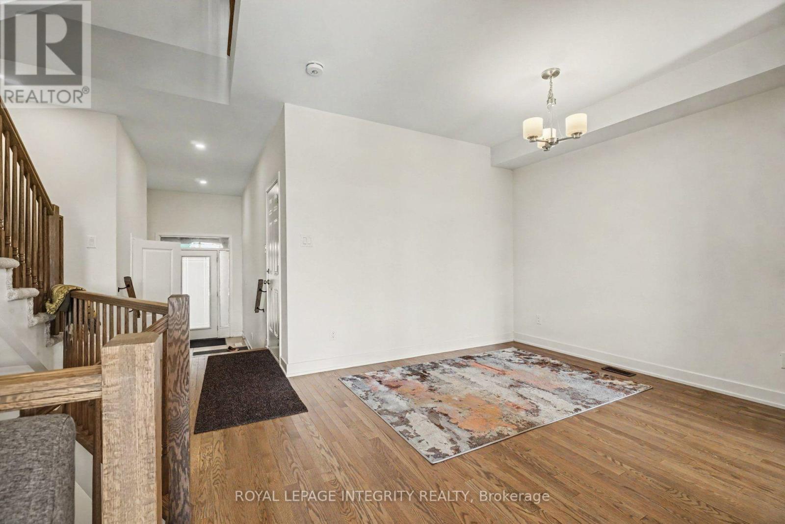 226 Monticello Avenue, Ottawa, Ontario  K2S 2R7 - Photo 3 - X13704308