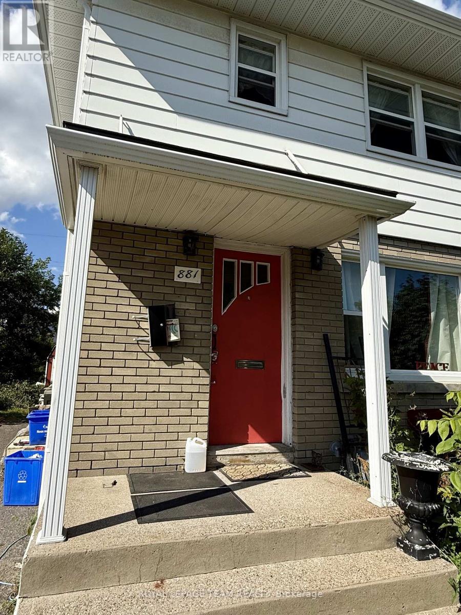 881 SMYTH ROAD