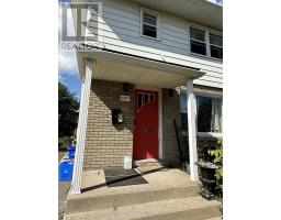 881 SMYTH ROAD, Ottawa, Ontario