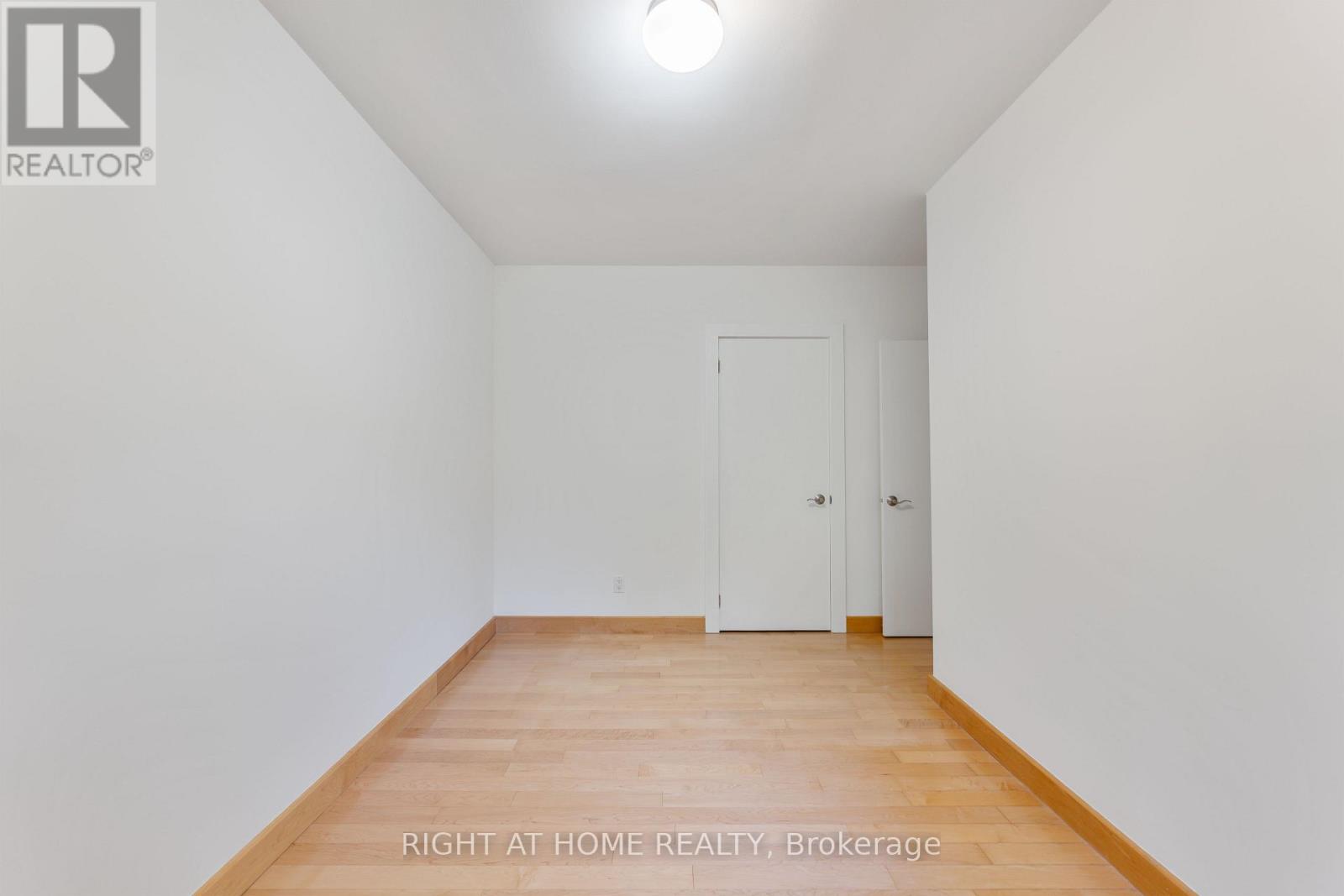 49 Tottenham Road, Toronto, Ontario  M3C 2J5 - Photo 23 - C13704312
